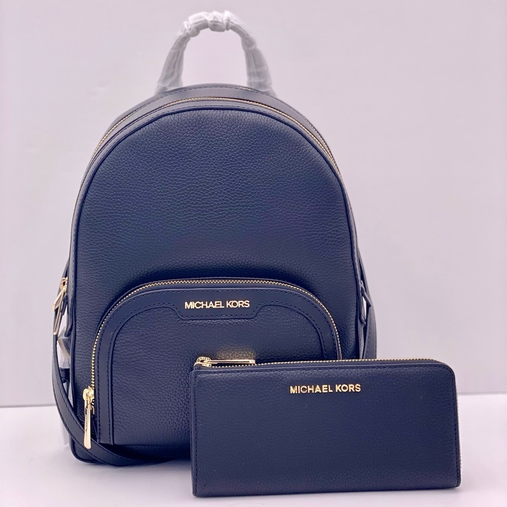 Michael Kors Jaycee Medium Backpack And Wallet Set - Picture 2 of 15